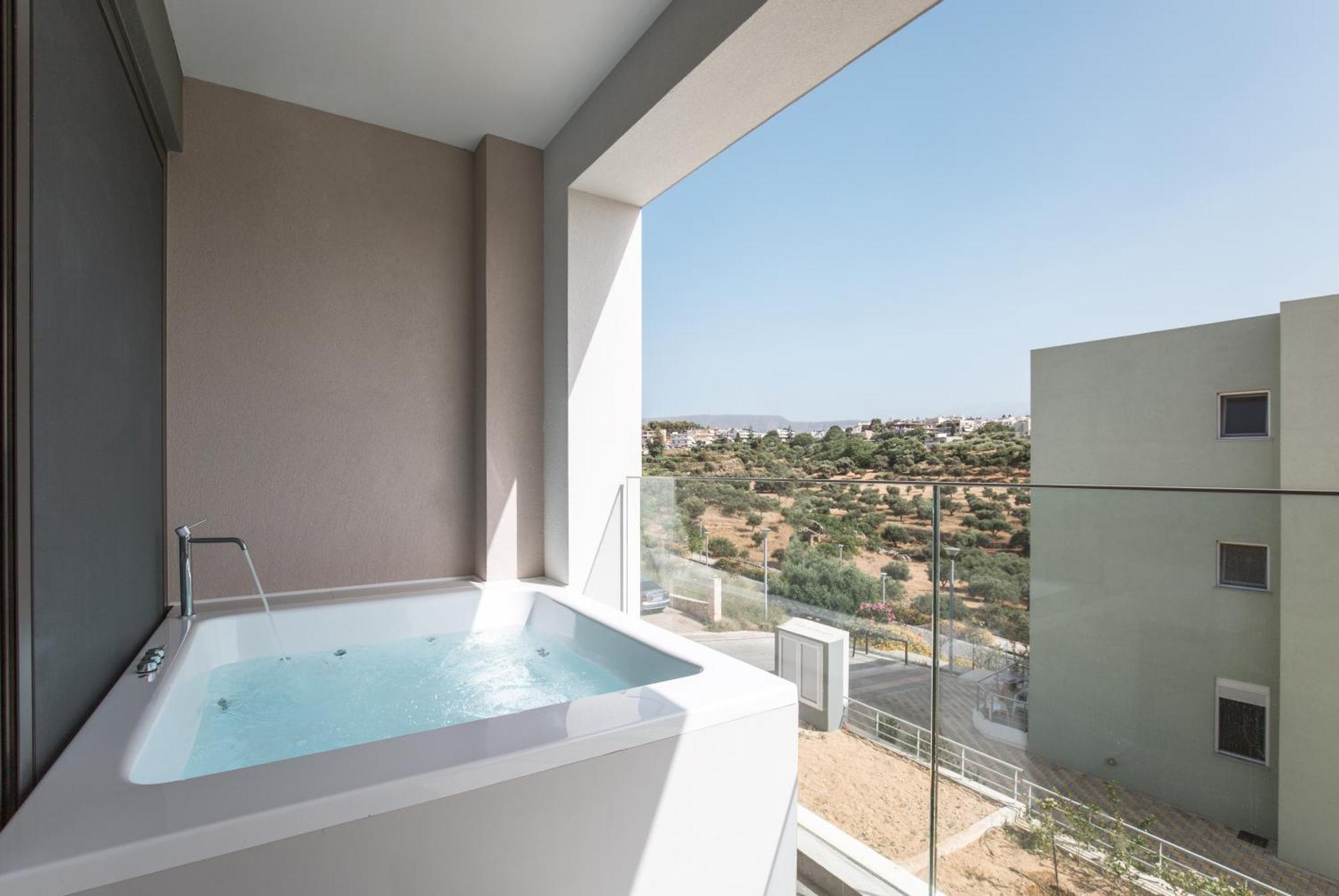 Noemie Luxury Suites La Canea Habitación foto